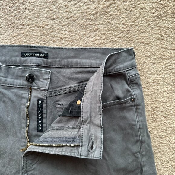 Lucky Brand Jeans Mens 34x32 Straight Leg Grey Denim Mid Rise Pockets - Picture 4 of 13